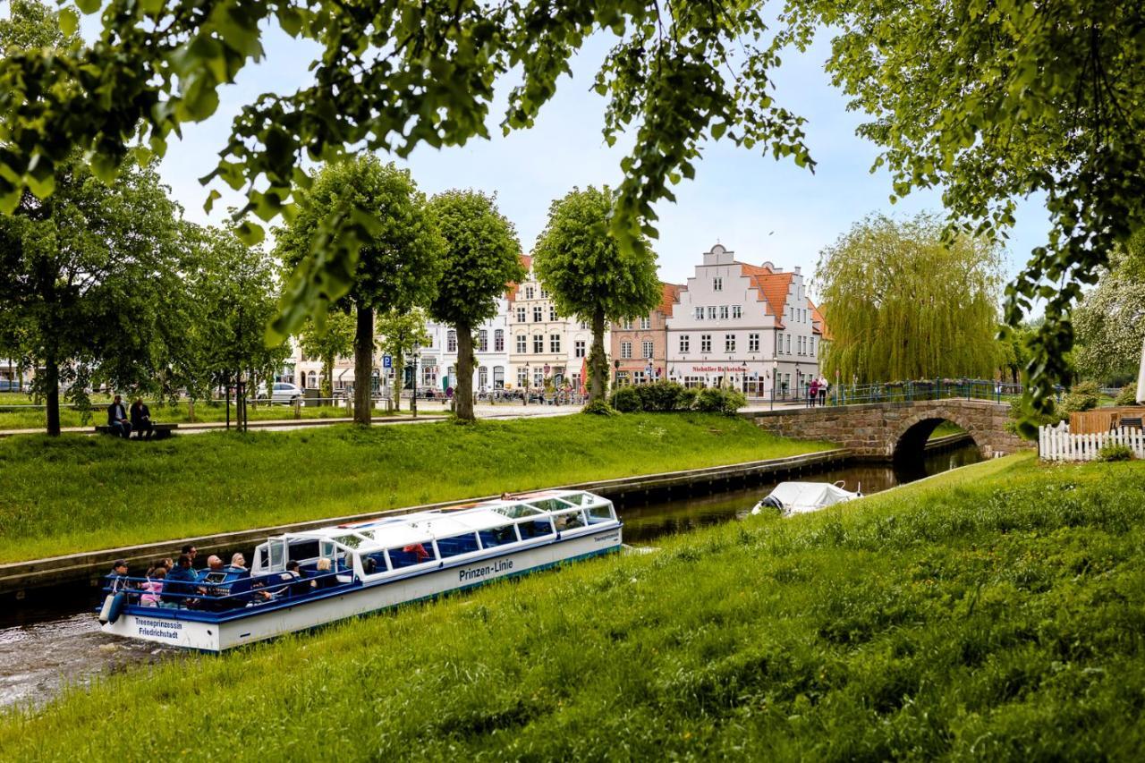 Altstadt Apartments Friedrichstadt Buitenkant foto